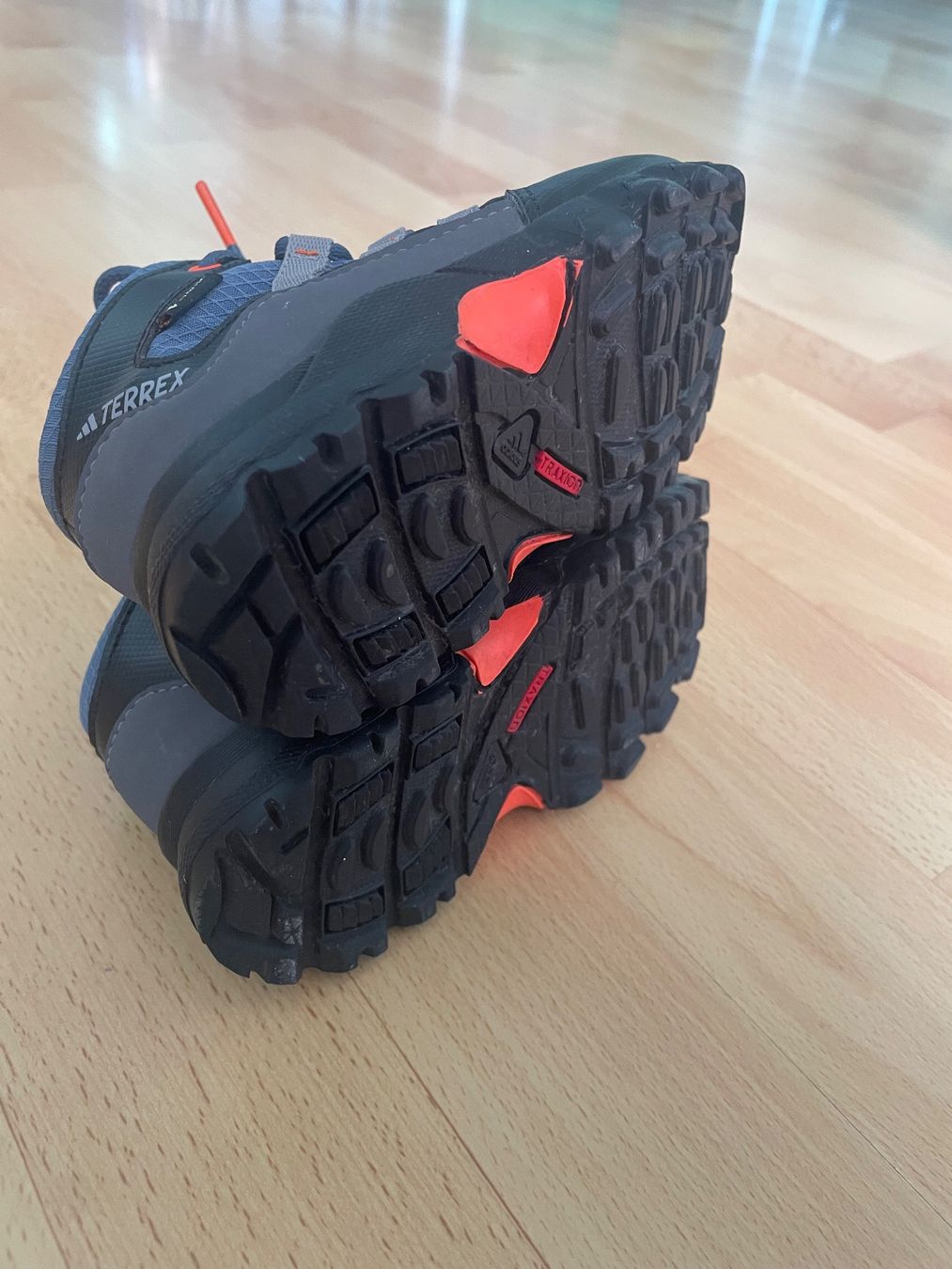 Adidas Scarpe per ragazzi: Adidas Terrex Wanderschuhe Gr. 23 – Usato da Winterthur venduto da Serainowitsch 4