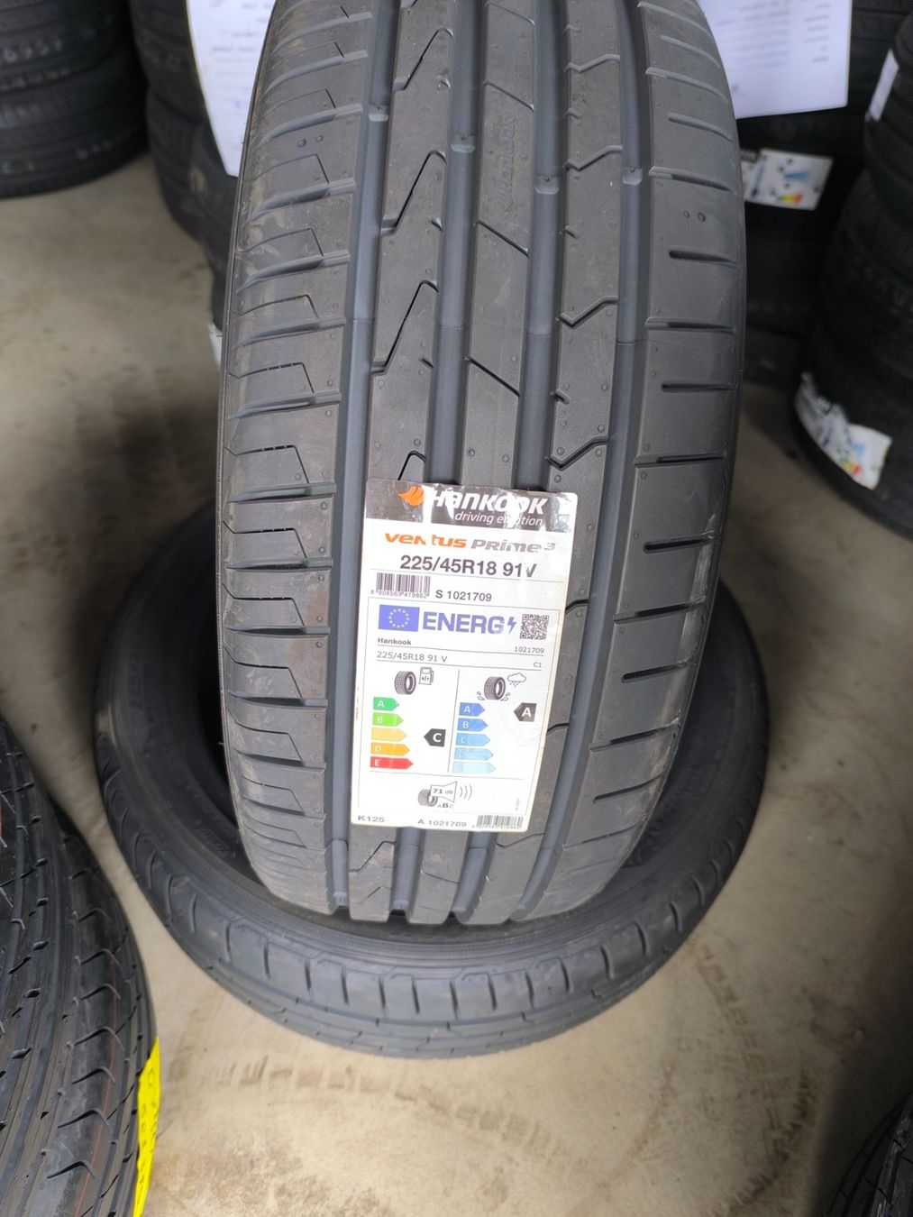 Hankook Pneumatici & Ruote complete: 225/45R18 Hankook Ventus Prime 3 – Nuovo (secondo la descrizione) da Jona venduto da Nabobtuning