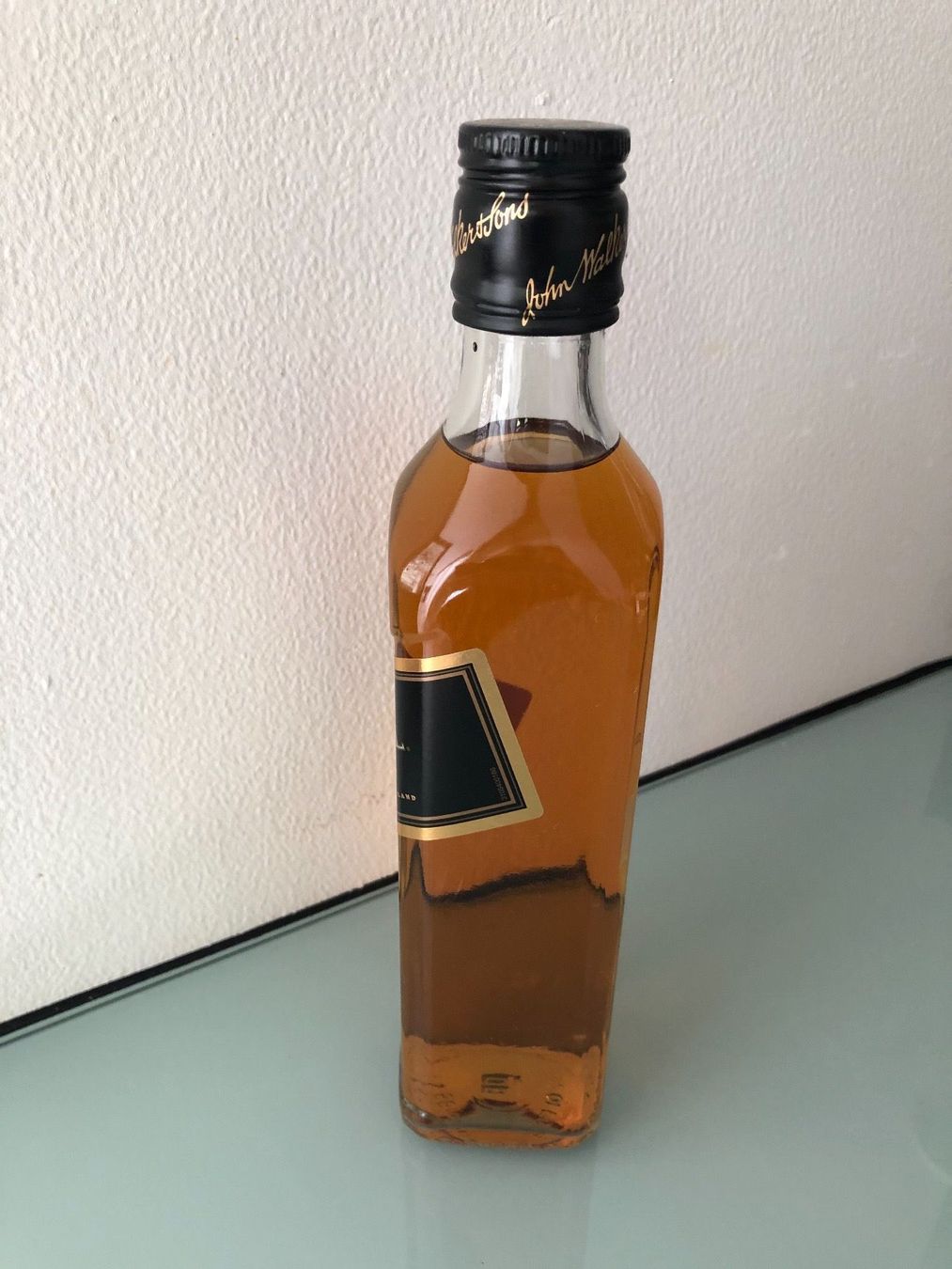 Bevande alcoliche: Johnnie Walker Black Label 12 Jahre – Nuovo e nell'imballaggio originale da Wald ZH venduto da mlnt 3