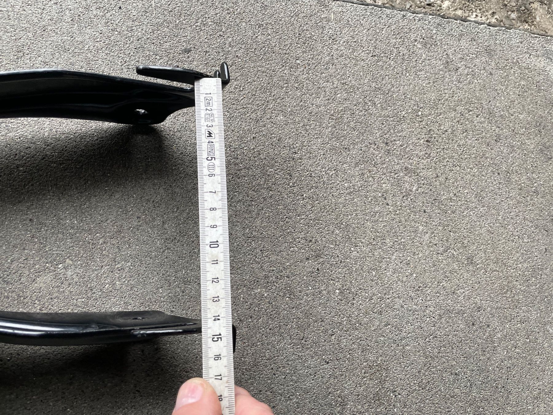 Puch Parti ricambio per ciclomotori: Puch Schwinge Top Zustand länge 37 cm – Usato da Ibach venduto da brunnen55 6