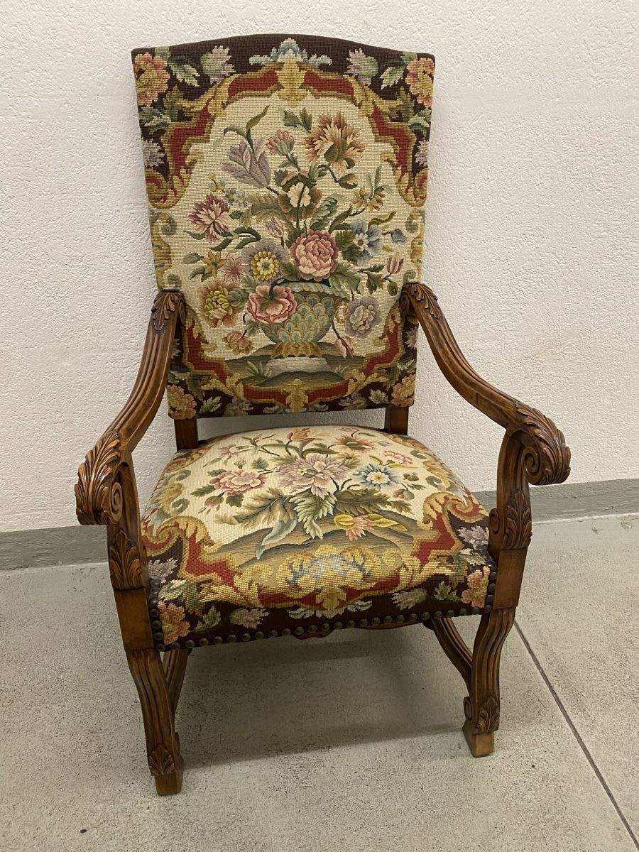 Sessel: Antiker Gobelin Sessel Louis XV-Stil  – Gebraucht aus Männedorf von Adamiat