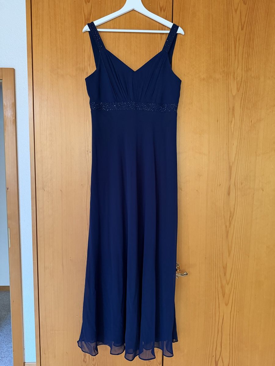 C&A Robes: Robe de gala / cocktail – D'occasion à Founex par Hyrienne