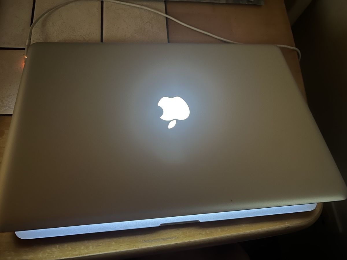 Apple Notebook: MacBook Pro 15 – Usato da Romanshorn venduto da fabioR03