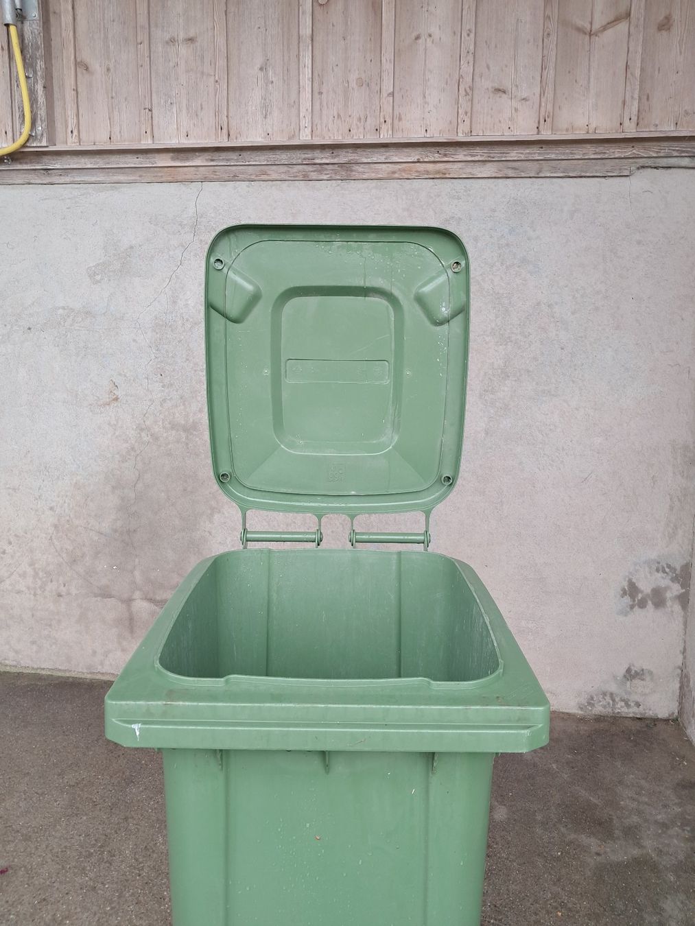 Altro per Ufficio & Commercio: Grünguttonne / Grüngutcontainer – Usato da Amlikon-Bissegg venduto da joggel76 4