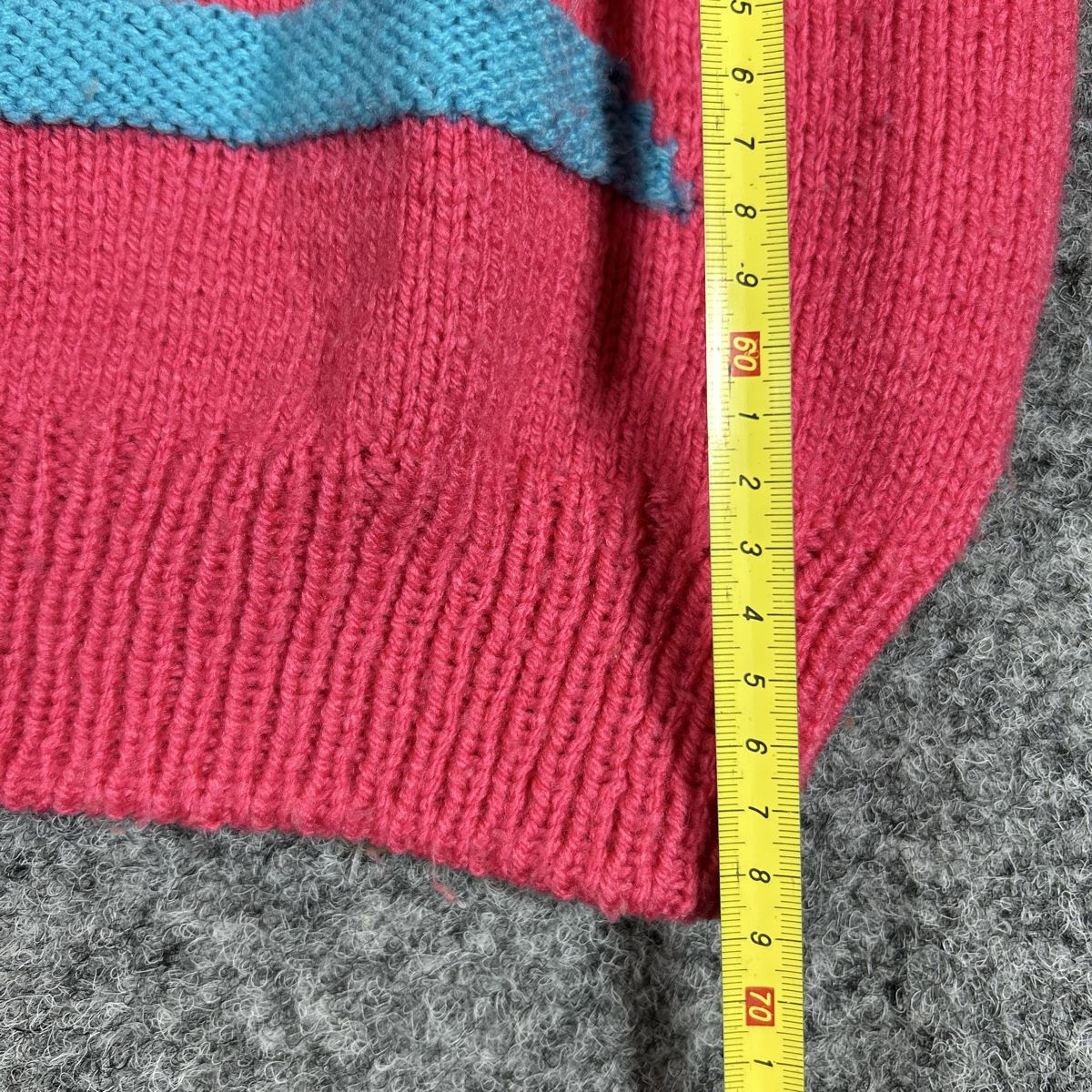 Maglioni & Felpe: 1990s knit M/L wool hand made  – Nuovo (secondo la descrizione) da La Sagne NE venduto da Matlasape 2
