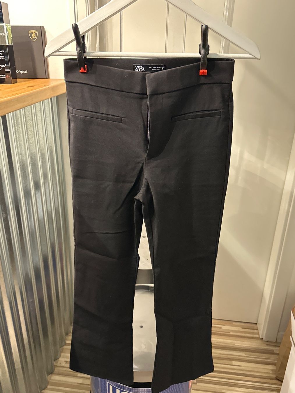 Zara Hosen: Hose der Marke Zara Grösse S – Gebraucht aus Bettwiesen von Relux1