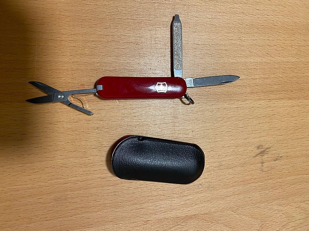 Coltelli tascabile: Victorinox Taschenmesser klein – Usato da Degersheim venduto da Sigi600 1