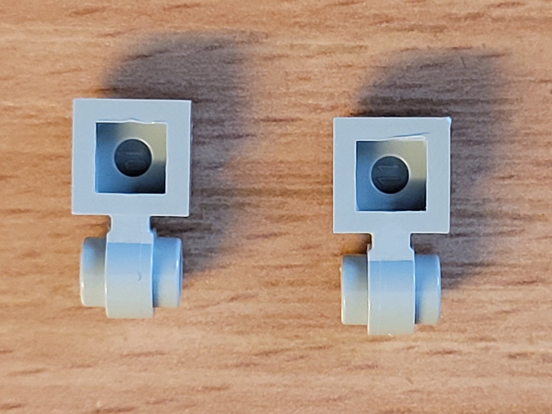 Lego Baukästen: Lego - Pièce de rechange - 2x grise forme spéciale – Gebraucht aus Payerne von tintin08 1