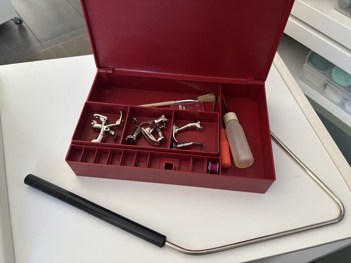 Bernina Macchine da cucire: Bernina Nähmaschine 830 – Usato da Tägerig venduto da Nobolero 2