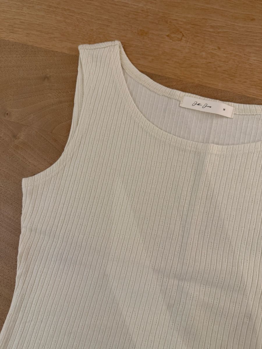 Tops: White (beige?) top – Neu (gemäss Beschreibung) aus Adliswil von Marjin 1