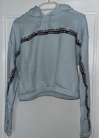 Adidas Hoodie hellblau mit Logo-Streifen