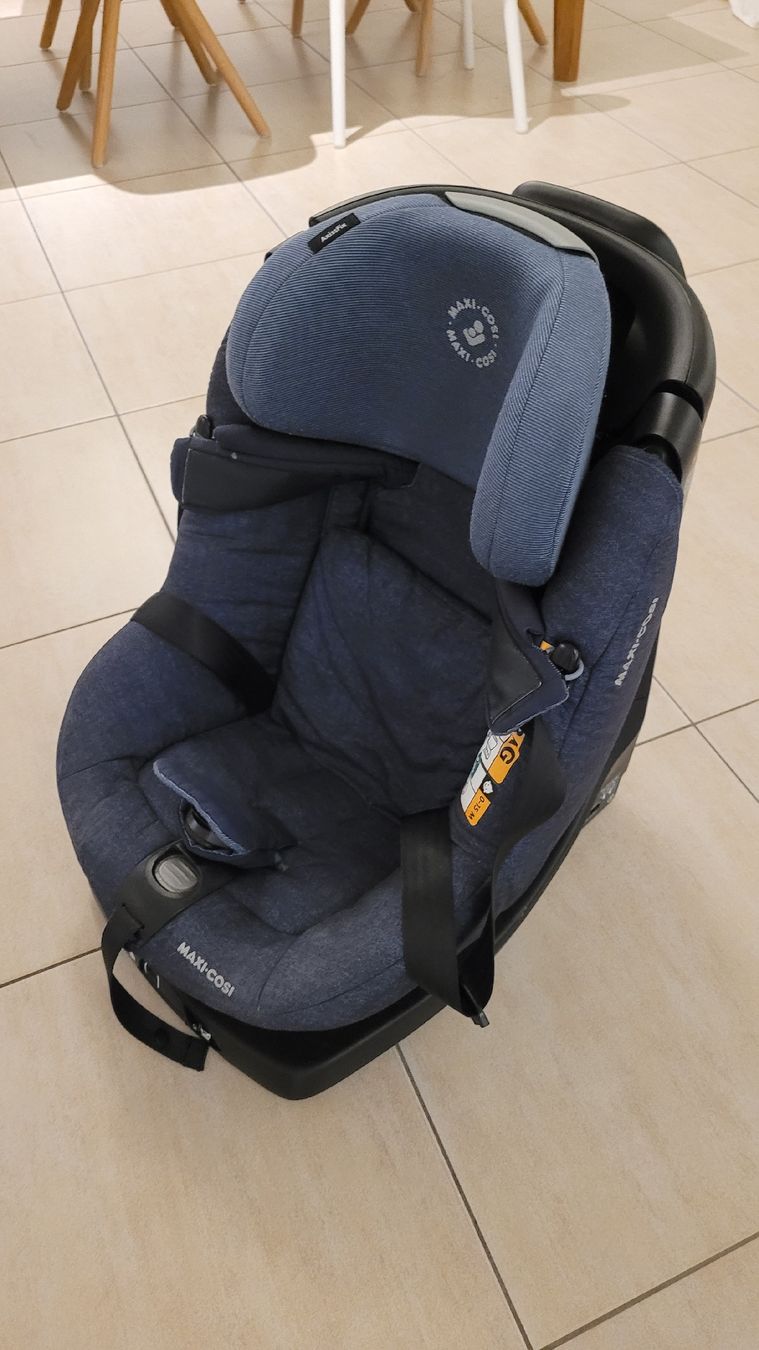 Maxi-Cosi Seggiolini per auto: Maxi-Cosi Kindersitz mit Sommerbezug – Usato da Stachen venduto da Cheran-A