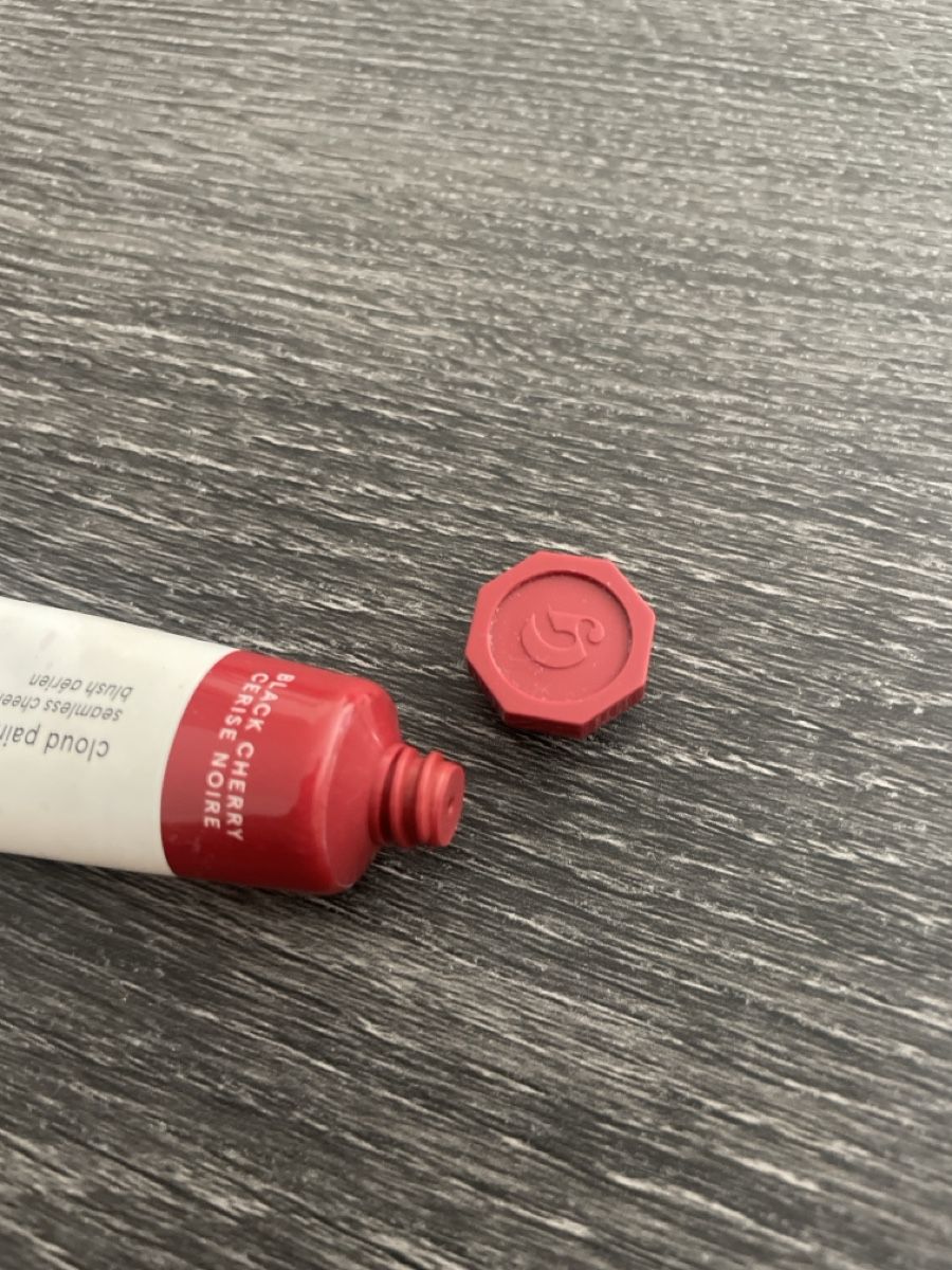 Make-up: Glossier - Cloud Paint, Black Cherry – Gebraucht aus Glattpark (Opfikon) von Rusalkaa 5