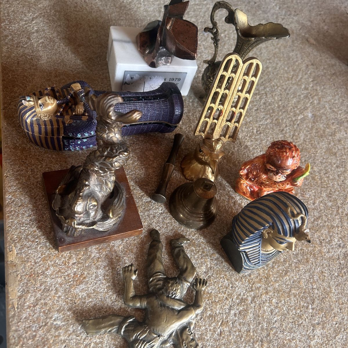 Statuette: 9 Skulpturen/Gegenstände messing diverses – Usato da Laufen venduto da Bellavitaboom