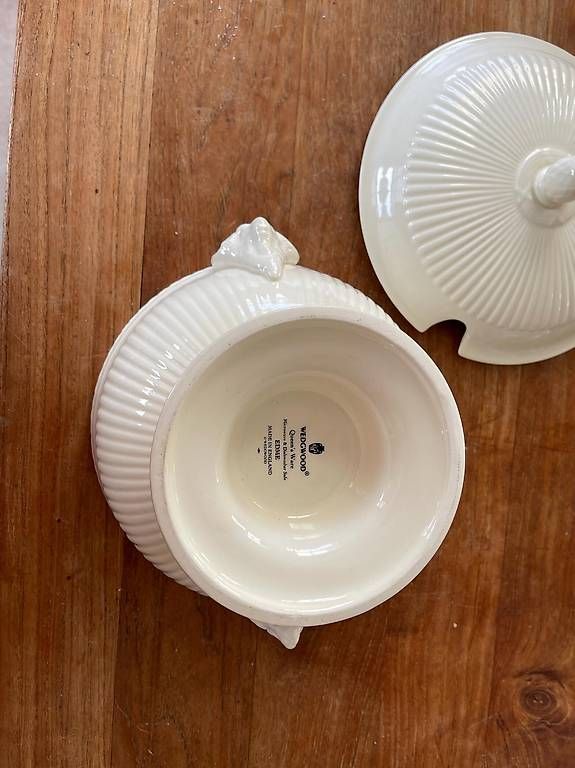 Wedgwood Ciotole: Wedgwood Edme Suppenschüssel – Usato da Bern venduto da Buyerbarb 1