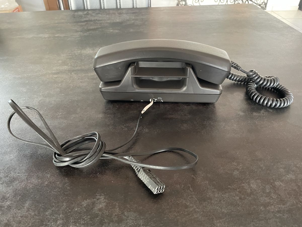 Telefoni: Ancien Téléphone Fixe Tritel Zernez – Usato da Vallamand venduto da Bricbracbroc82 5