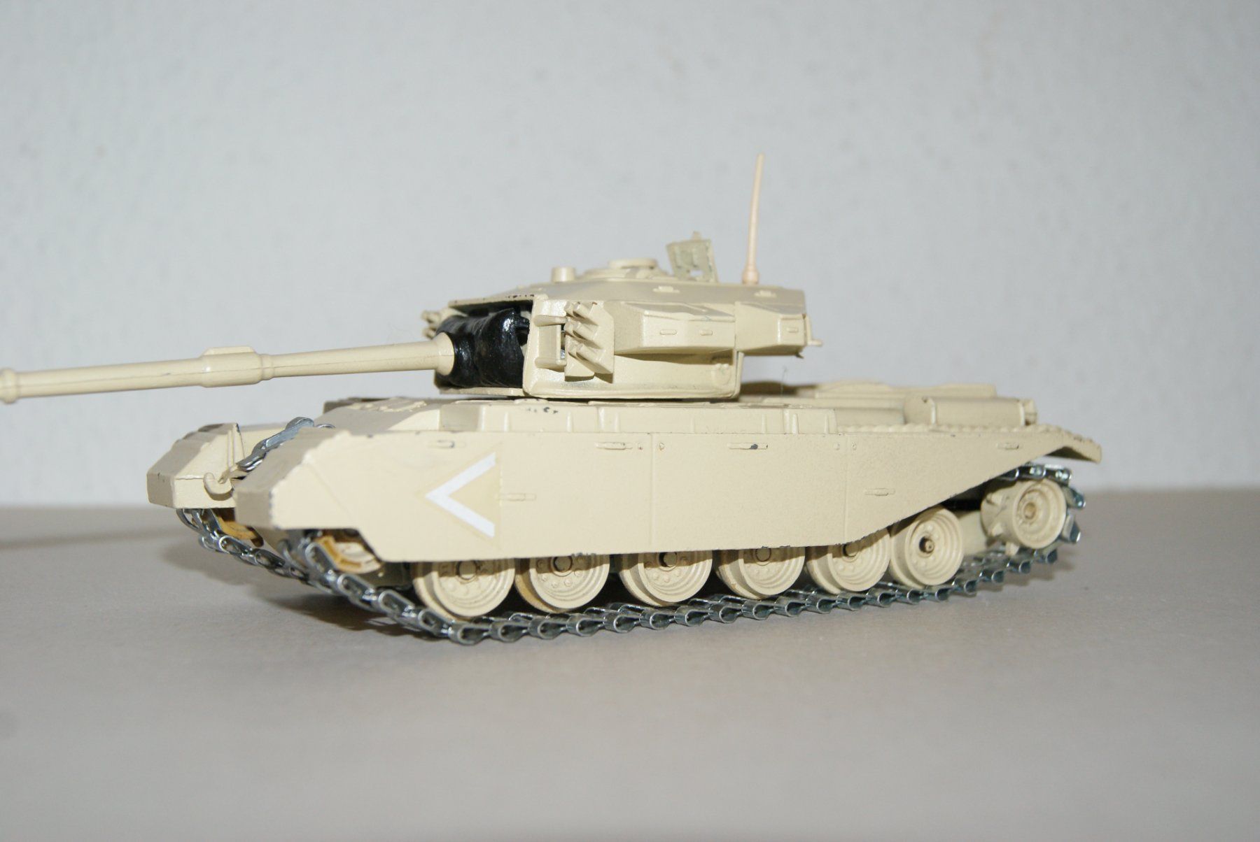 Polistil Modellbausätze & Standmodelle: Polistil Centurion Mk 5 Panzermodell 1:50 – Gebraucht aus Zürich von Widi1 6
