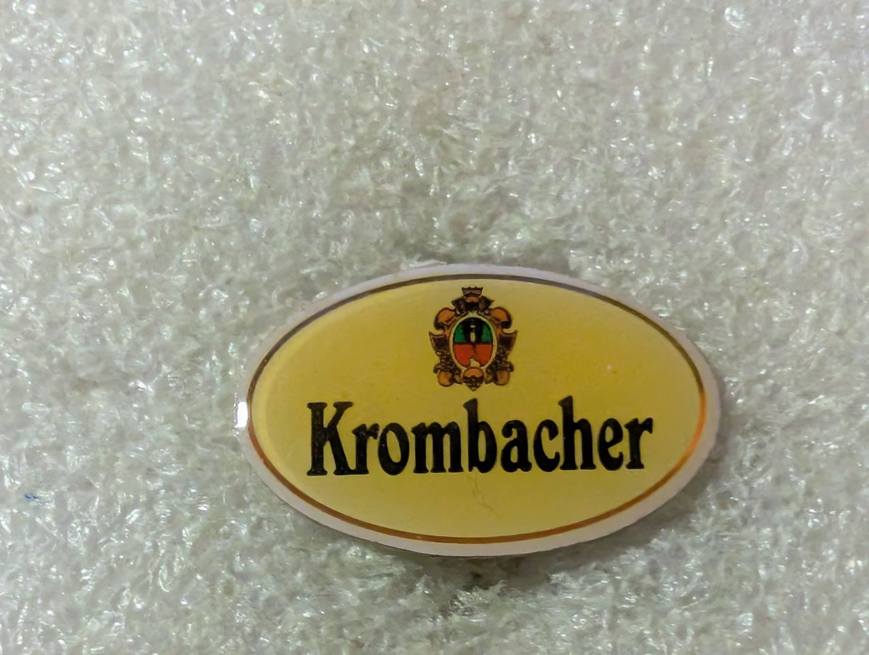Placchette & Badge: Ansteckpin 129: Krombacher – Usato da Oppligen venduto da Pin-Fall-Shop