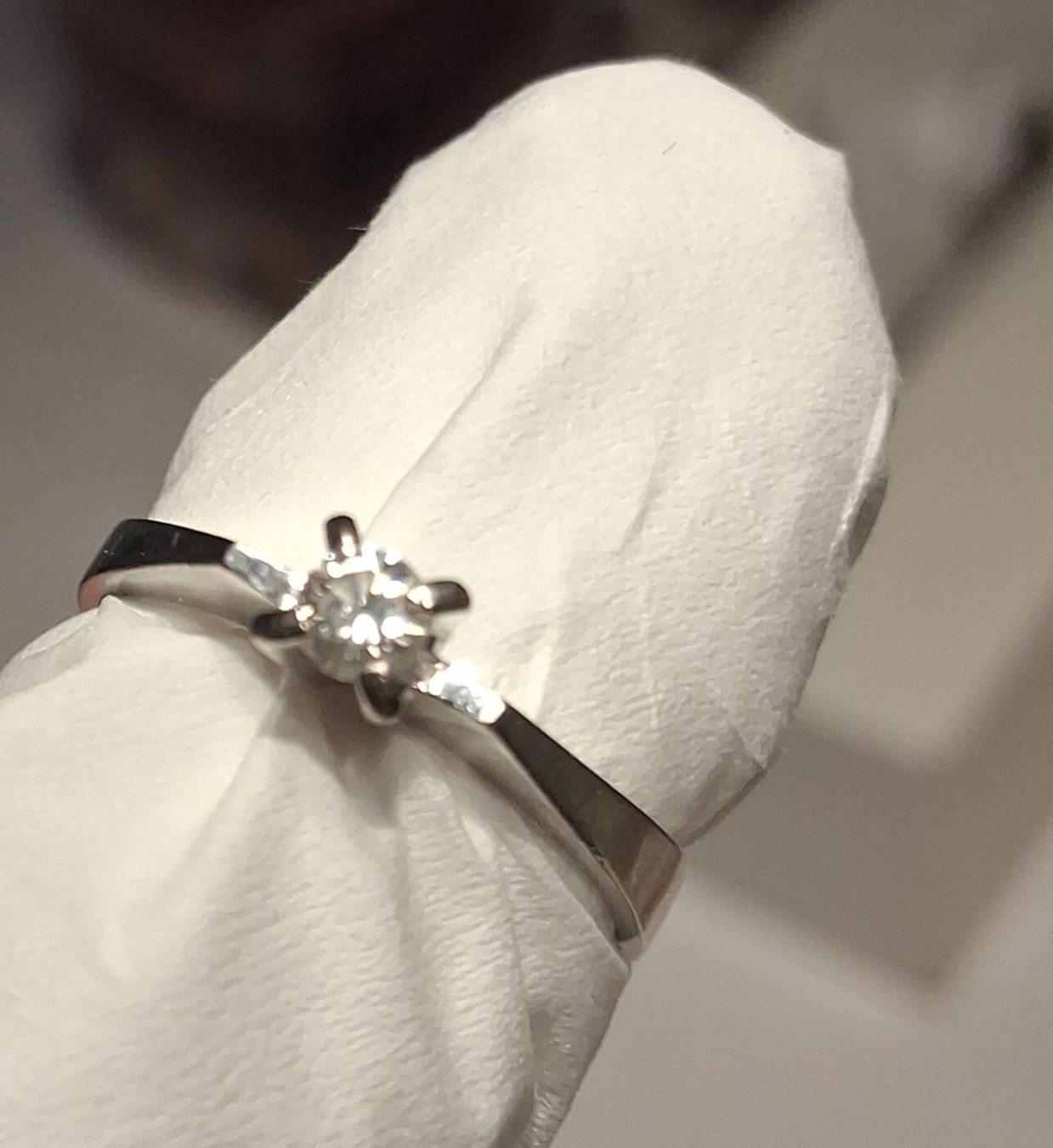 Anelli: Ring Weissgold mit Diamant – Usato da Brittnau venduto da Gismo2012