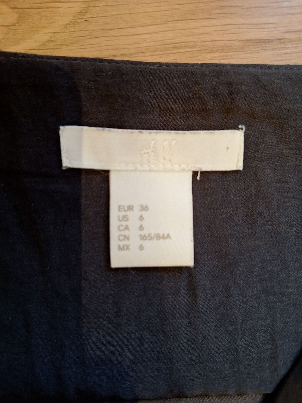 H&M Camicette: H&M Chiffon Bluse mit Fledermausärmeln – Nuovo (secondo la descrizione) da Wangen an der Aare venduto da jan_2zxv 2