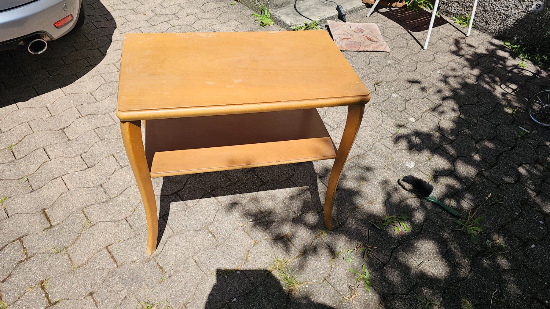 Tavoli: Holztisch Beistelltisch Vintage – Usato da Rorschacherberg venduto da Scharfeegge