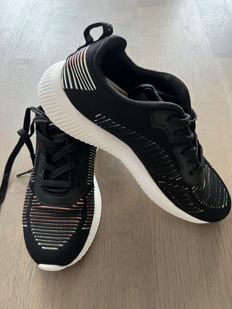 Skechers Scarpe da donna: Skechers BOBS Squad – Usato da Kriens venduto da Krienserin_T