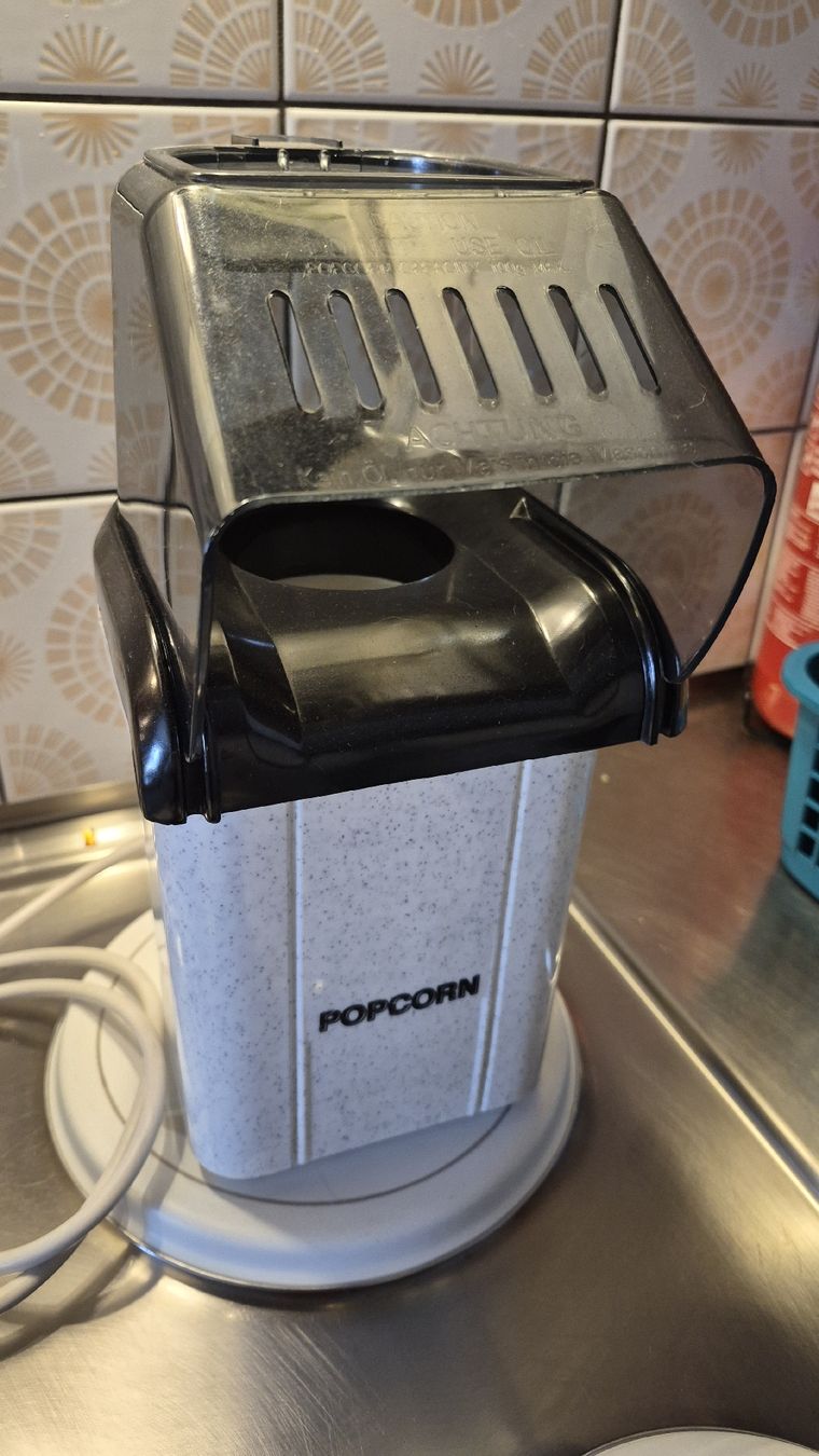 Elettrodomestici da cucina: Popcorn Maschine 1200 W – Usato da Wila venduto da myquaso