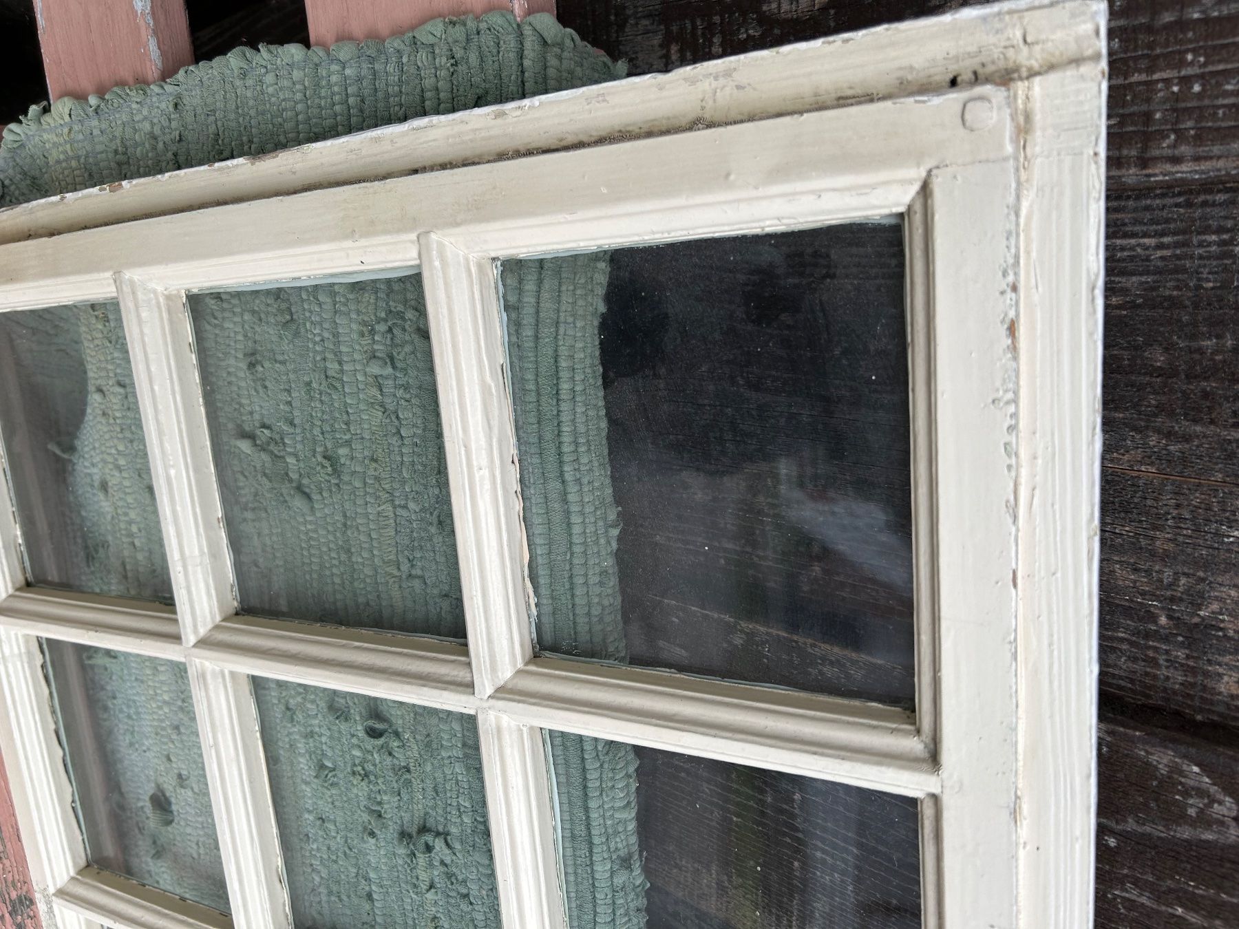 Finestre: Ein wunderschönes kleines Sprossen Fenster – Usato da Gwatt (Thun) venduto da ate_6ng8 5