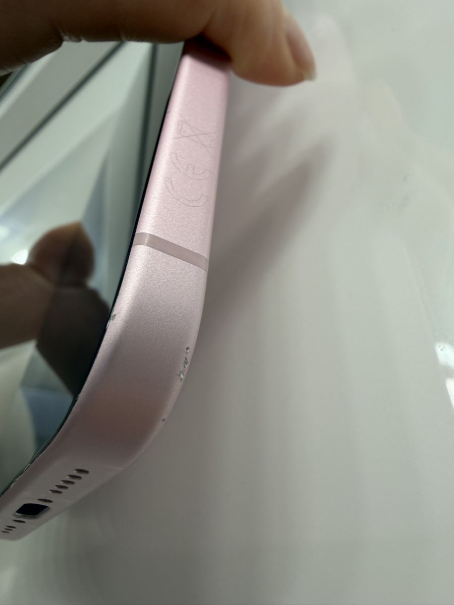 Apple Telefoni cellulari / Smartphones: Iphone 15 rosa 128GB – Usato da Volketswil venduto da liz_8ytr 4