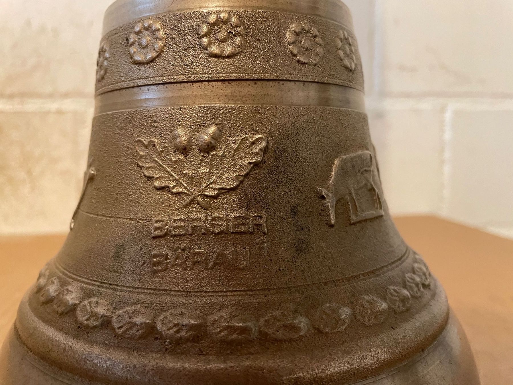 Glocken & Treicheln: Alte Berger - Becherglocke ab 1.00 Fr. – Gebraucht aus Birrhard von magisto52 5