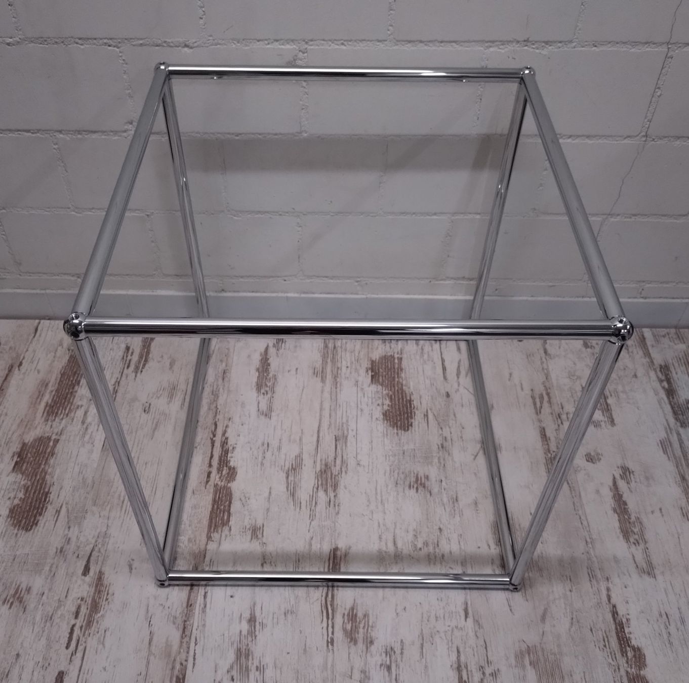 USM Korpus: USM Haller Rahmen / Gestell 50x50x50 – Gebraucht aus hombrechtikon von Marijo