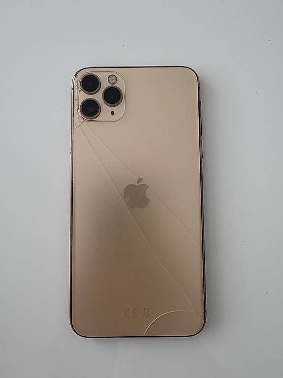 Telefoni cellulari / Smartphones: iphone 11 pro max  – Usato da Peseux venduto da san_9bqc 1