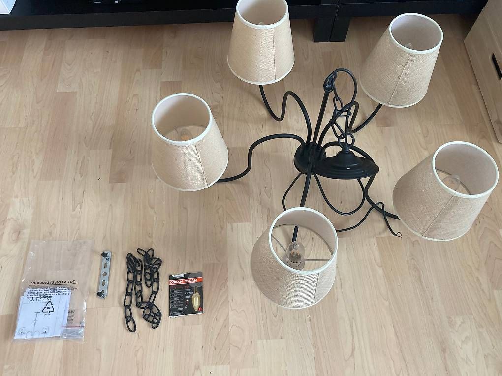 Lampadari & plafoniere: Kronleuchter (gebraucht) – Usato da Domat/Ems venduto da luc_z8ht 2