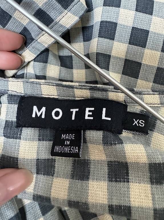 Kleider: Kleid von Motel in XS – Gebraucht aus Wettswil von mia_ql62 1