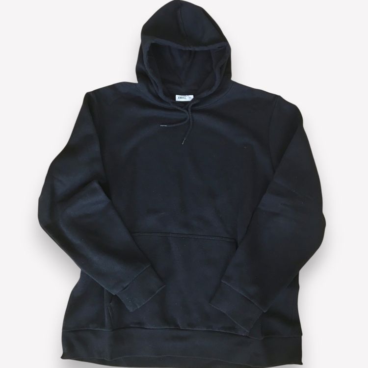 Pulls & Sweat-shirts: Schwarzer Hoodie, Gr. XXL – D'occasion à Basel par Nofretete39