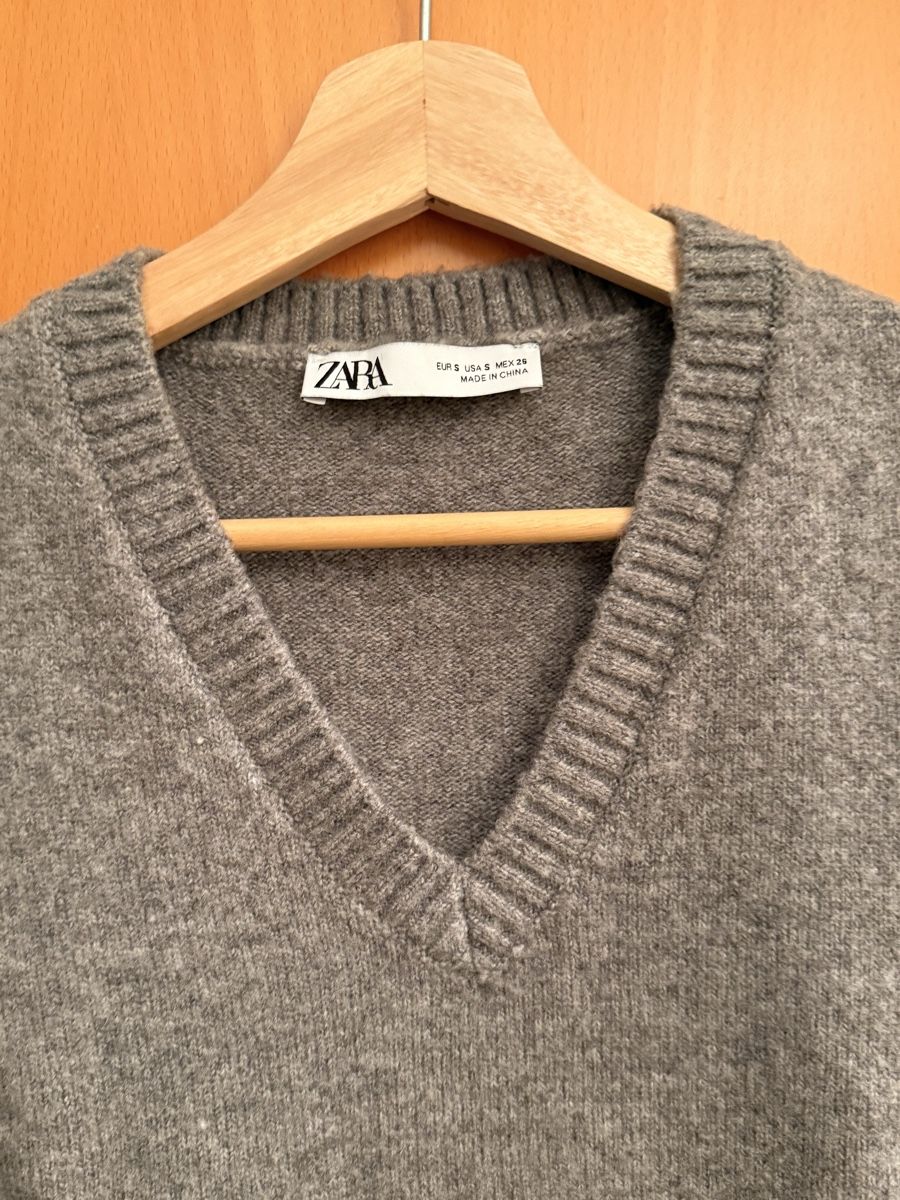 Zara Pulls & Sweat-shirts: Pullunder Grösse S – D'occasion à Mörschwil par Seegurke18 1