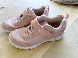 Vty Sneaker Gr. 32, nur in der Halle getragen!