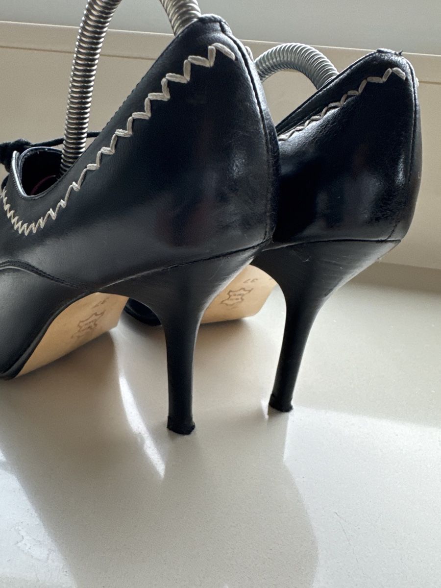 Damenschuhe: Design Schuhe – Gebraucht aus Adligenswil von goverla11 2