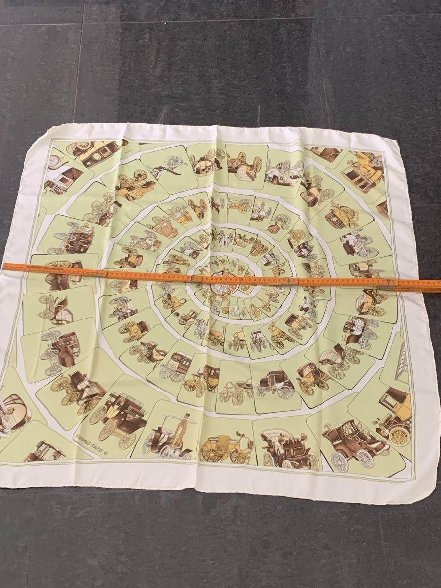 Hermès Foulards & écharpes: Hermes Foulard  – D'occasion à Bergdietikon par zor_856j 2