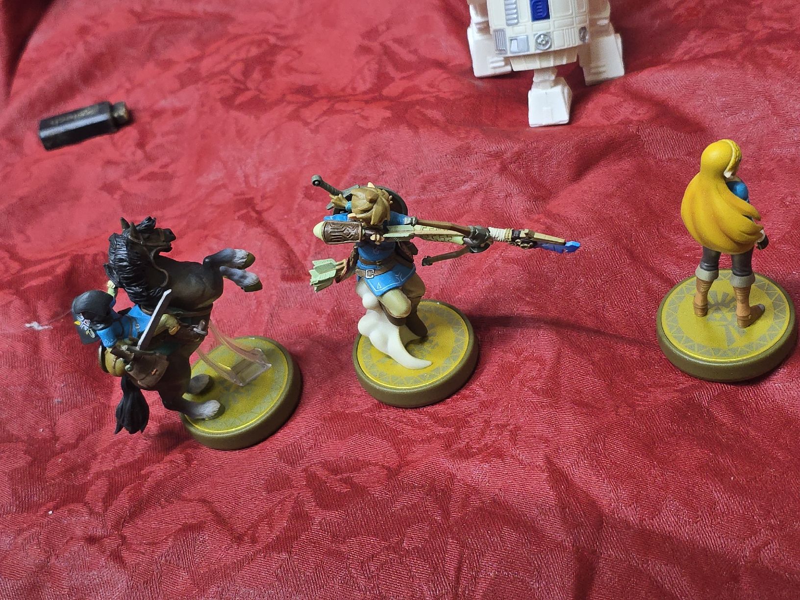Nintendo Statuette: Figurines Zelda et R2-D2 lot – Usato da Carouge GE venduto da Mon_petit_grenier_27 2