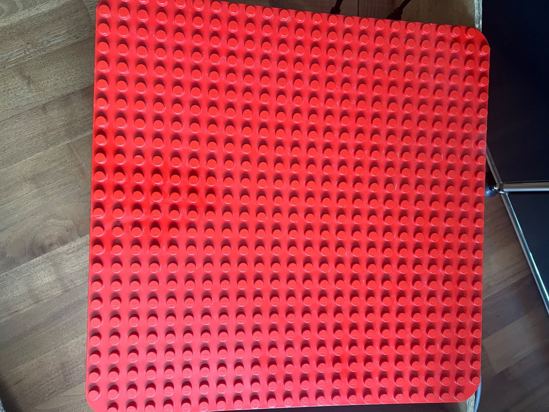 Lego Baukästen: Lego Duplo Bauplatte Rot 38 x 38 – Gebraucht aus Jona von Sariksa