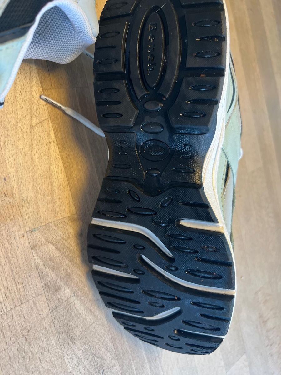 Bench Scarpe da uomo: Bench Sneaker Gr. 40 Herbst Turnschuhe Schuhe – Usato da St. Margrethen SG venduto da ing_p6fy 2