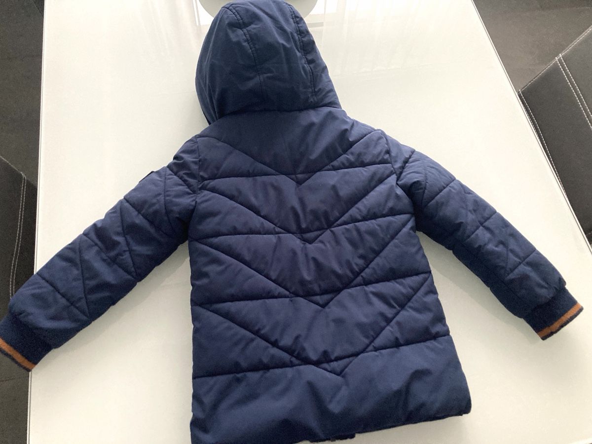 Giacche & Cappotti: Herbstjacke / Winterjacke Gr. 122 – Usato da Goldach venduto da Sparx3 2
