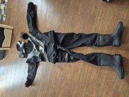 Trockentauchanzug Grösse L mit Stiefel & Handschuhe komplett