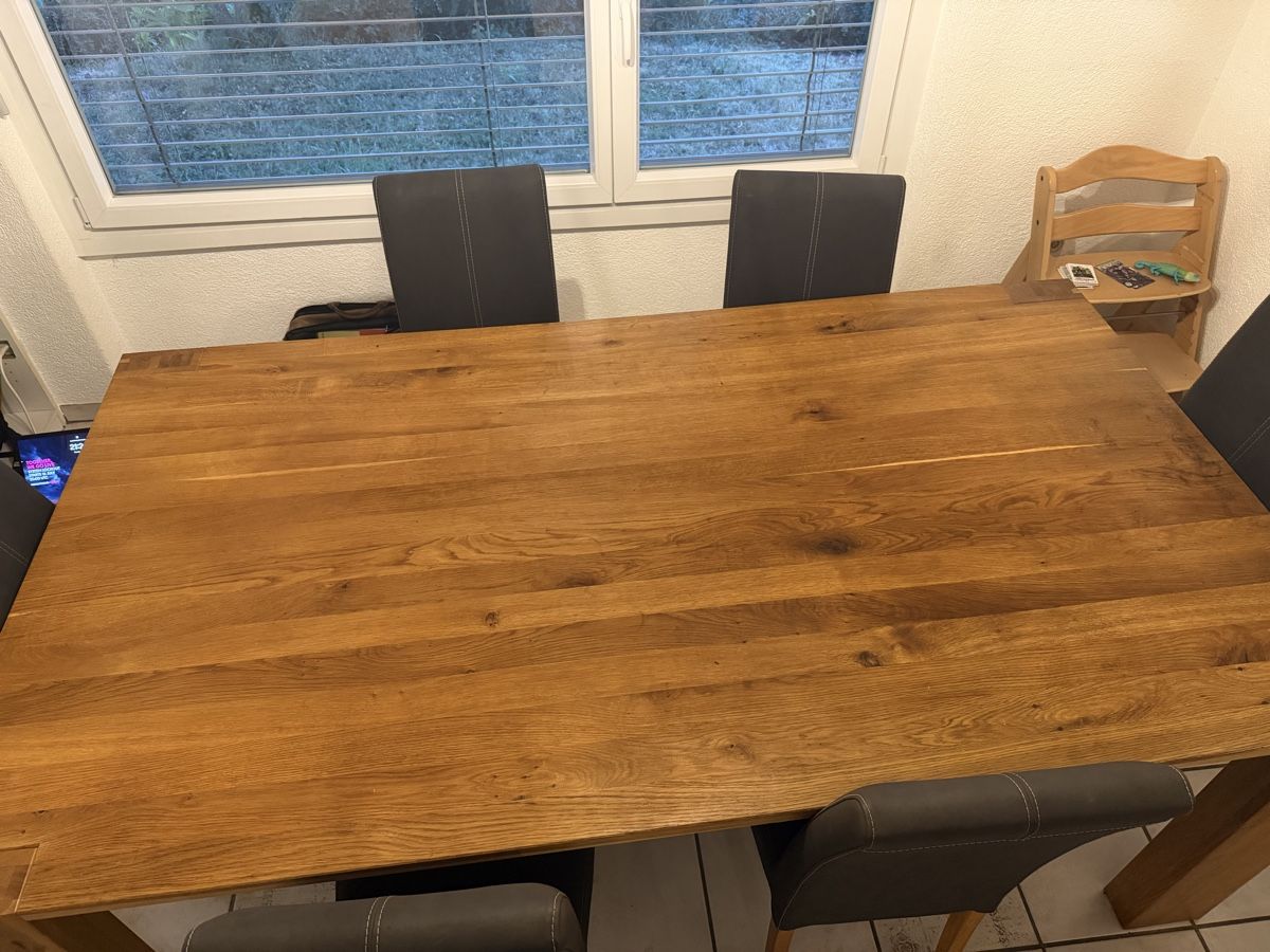 Tables: Holzesstisch – D'occasion à Port par N_.xa 2