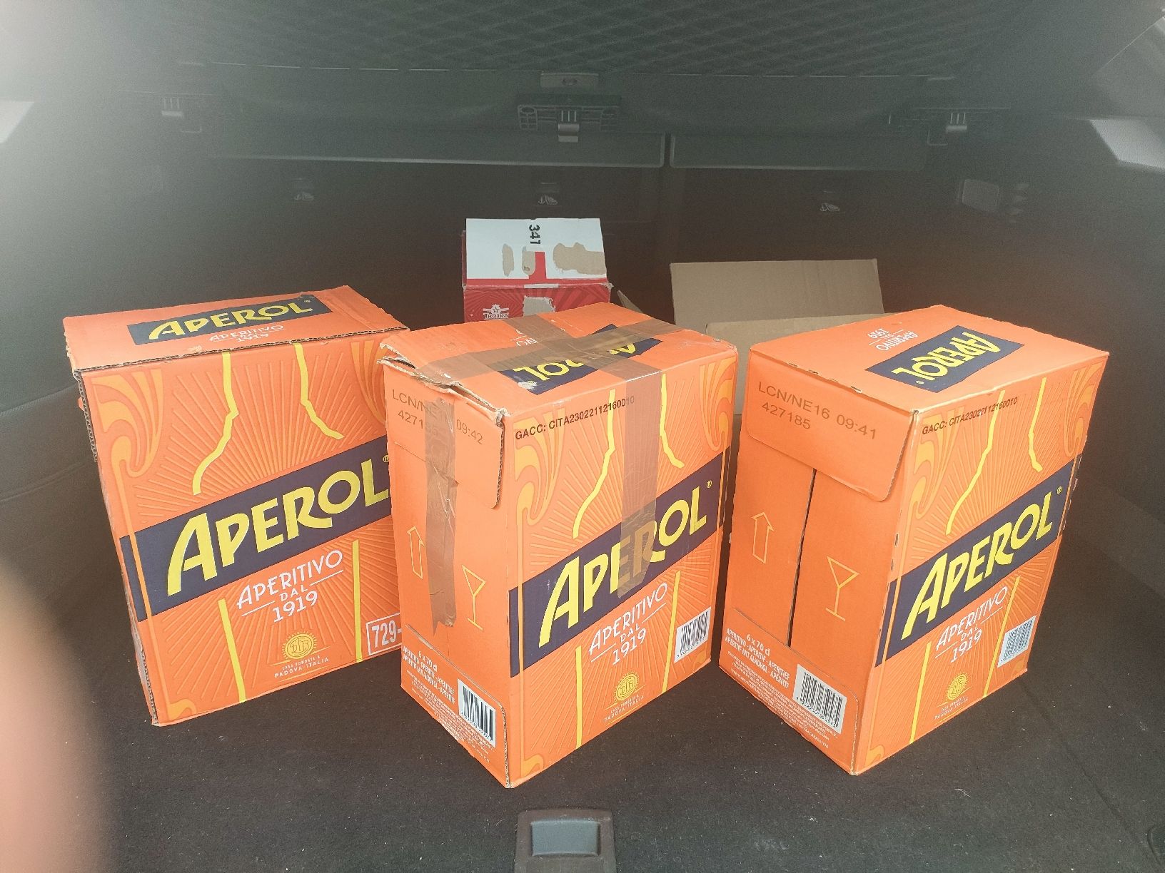 Bevande alcoliche: Aperol Original 3 Karton  18 Flasche  0.7 – Nuovo e nell'imballaggio originale da thörishaus venduto da ItalienDoItBetter