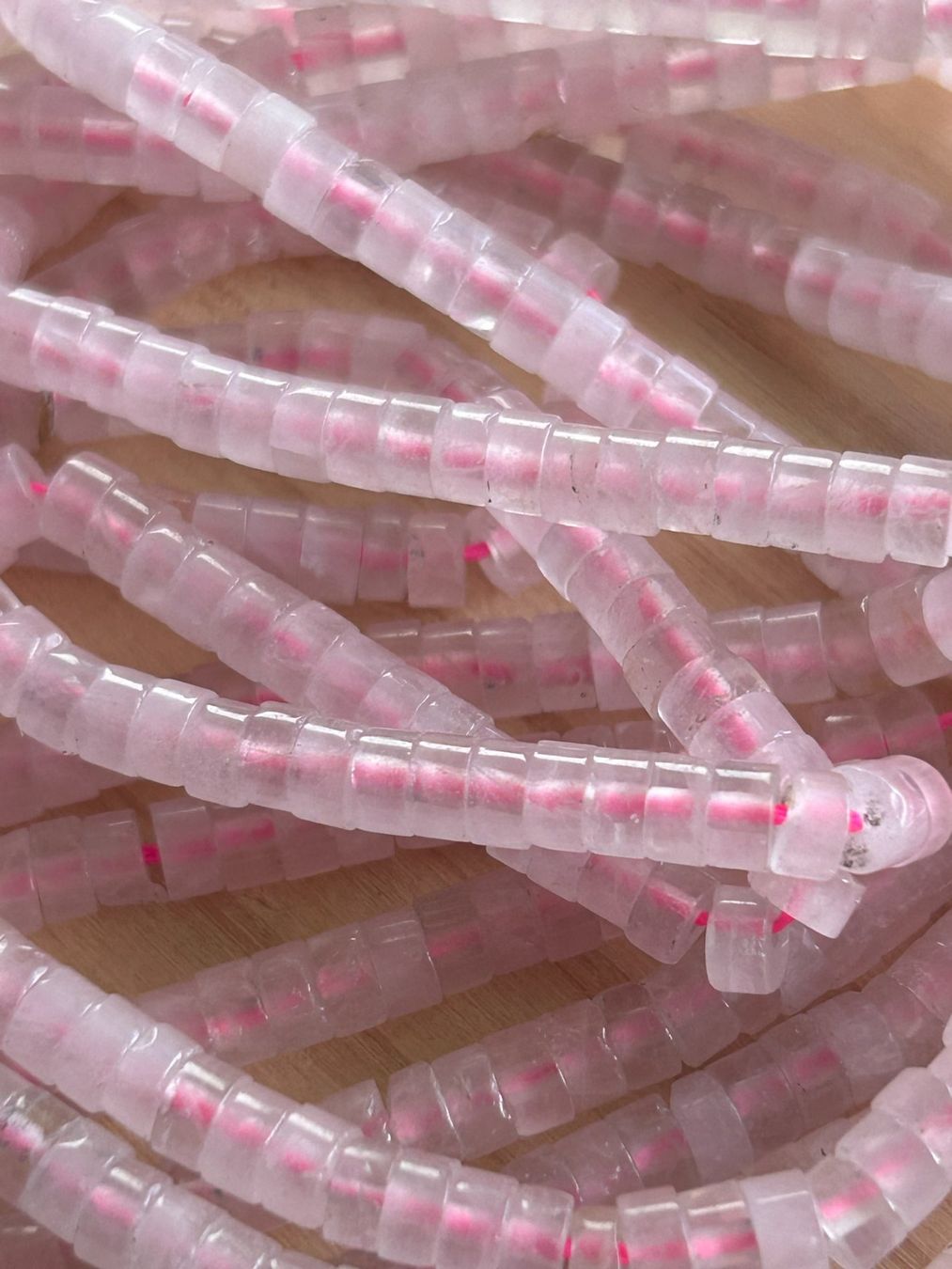 Pietre preziose: Strang echte Rosenquarz Scheiben 2x4 mm – Nuovo e nell'imballaggio originale da Niederrohrdorf venduto da Ytobi 1