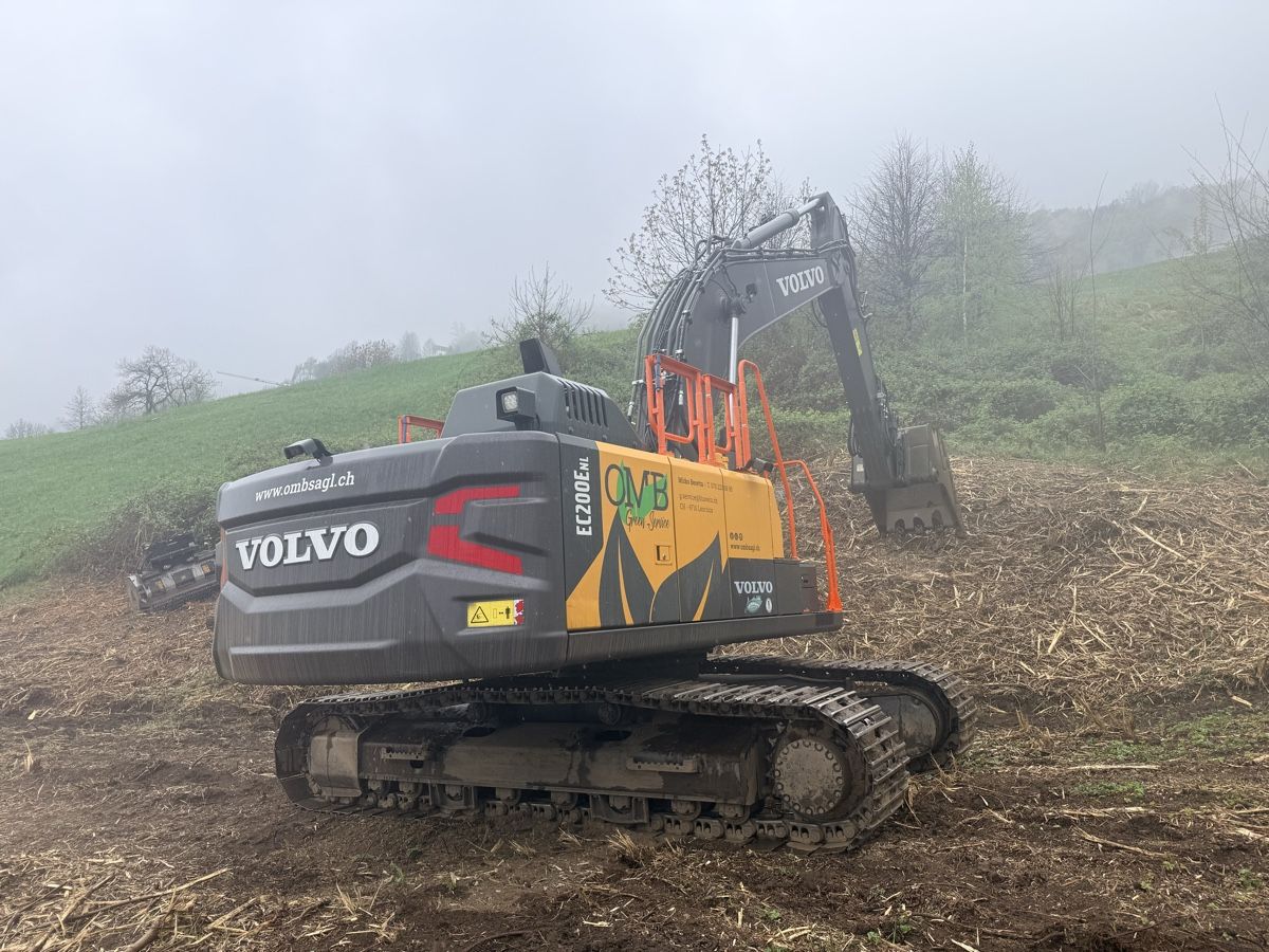 Volvo Bagger: Volvo EC 200 enl – Gebraucht aus Leontica von Beretz_94 4