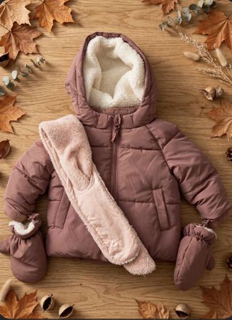 Winterjacke Manor Baby mit Schal und Handschuhen / 74, 9M