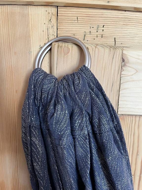 Bauch- & Rückentragen: Neisna Ring Sling – Gebraucht aus Eschenz von BeHappyandSpreadlove